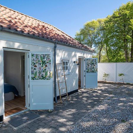 Villa Strand Hornbæk Екстериор снимка